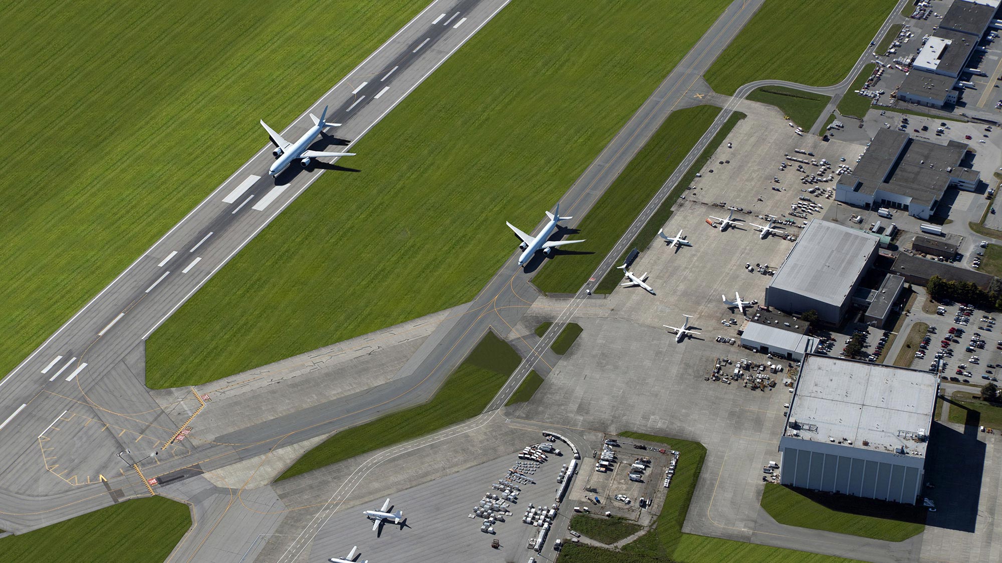 Airport runways and airplanes
